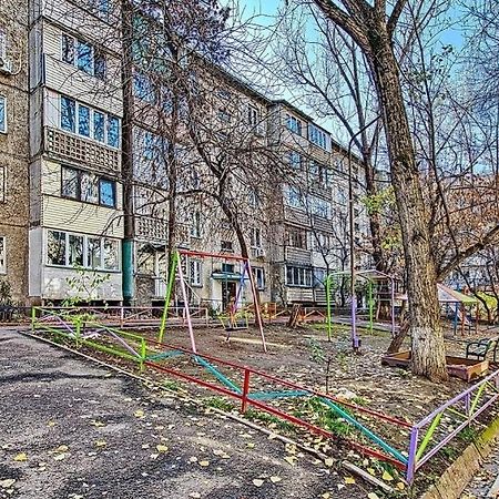 Апартаменты на улице Клочкова, 128 Алматы Экстерьер фото